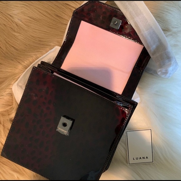 LUANA ITALY Leather crossbody. - Picture 2 of 5